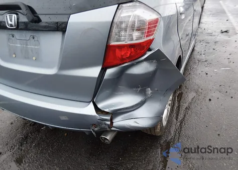 2011 Honda Fit Sport z USA, uszkodzony, nr VIN JHMGE8H56BC010885